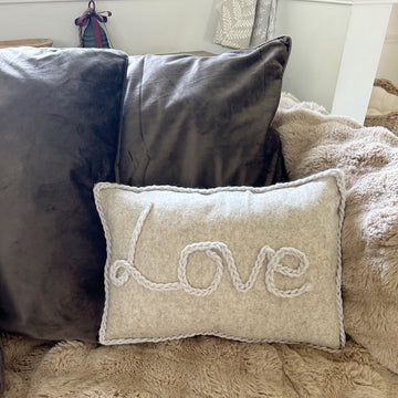Love cushion